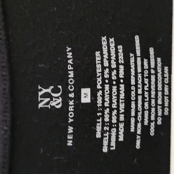 🆑️4 for $10🆑️ NY&Co Polka Dot Blouse - Picture 4 of 4